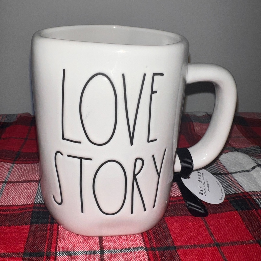 Rae Dunn Love Story Disney mug 🇺🇸 exclusive. Double sided.